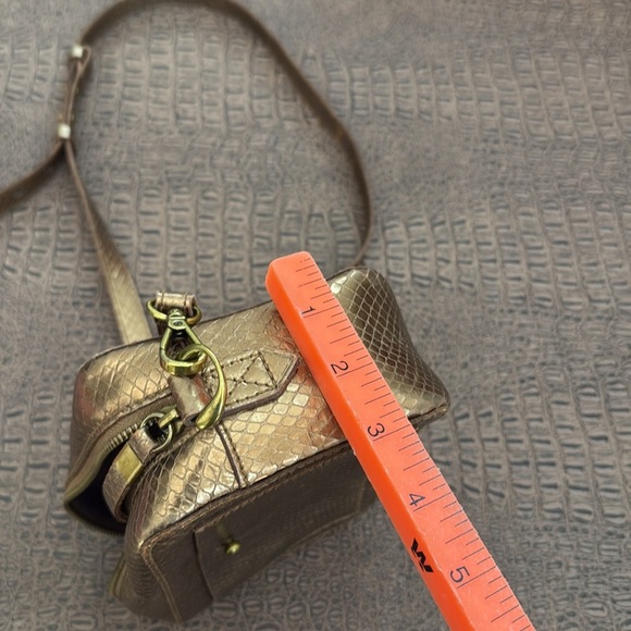 Madewell Metallic Gold Crossbody Bag Adjustable Strap Leather Small - Picture 12 of 16